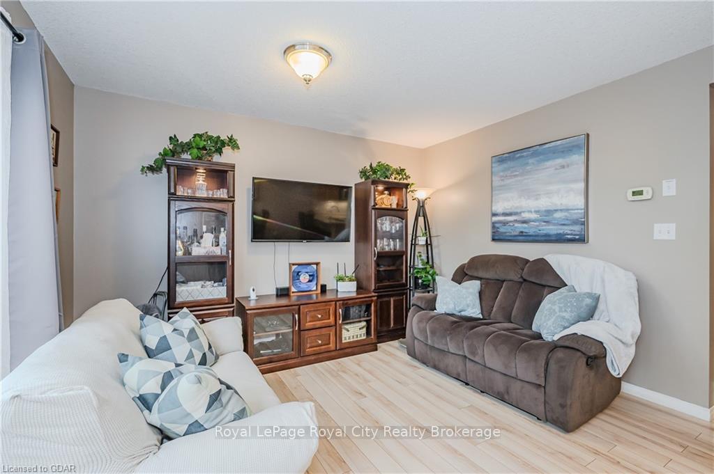 Photo 18 of Unit 40, 31 Schroder Crescent, Guelph, Grange Road — HOMEH
