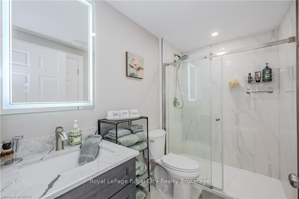 Photo 33 of Unit 40, 31 Schroder Crescent, Guelph, Grange Road — HOMEH