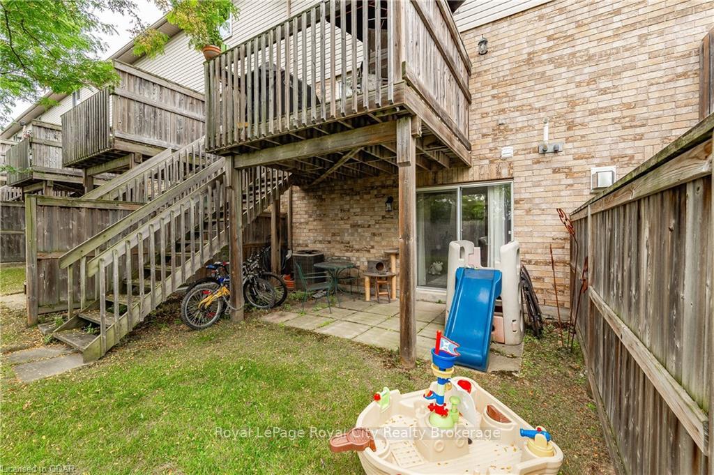 Photo 40 of Unit 40, 31 Schroder Crescent, Guelph, Grange Road — HOMEH