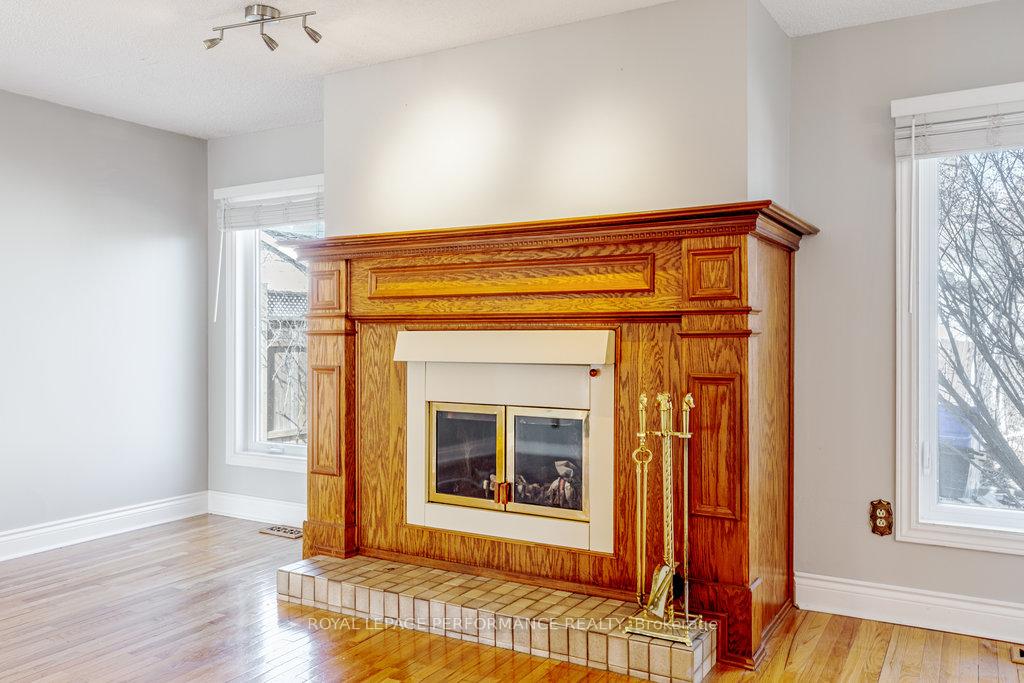 Photo 11 of 1315 Maxime Street, Ottawa, Pineview — HOMEH