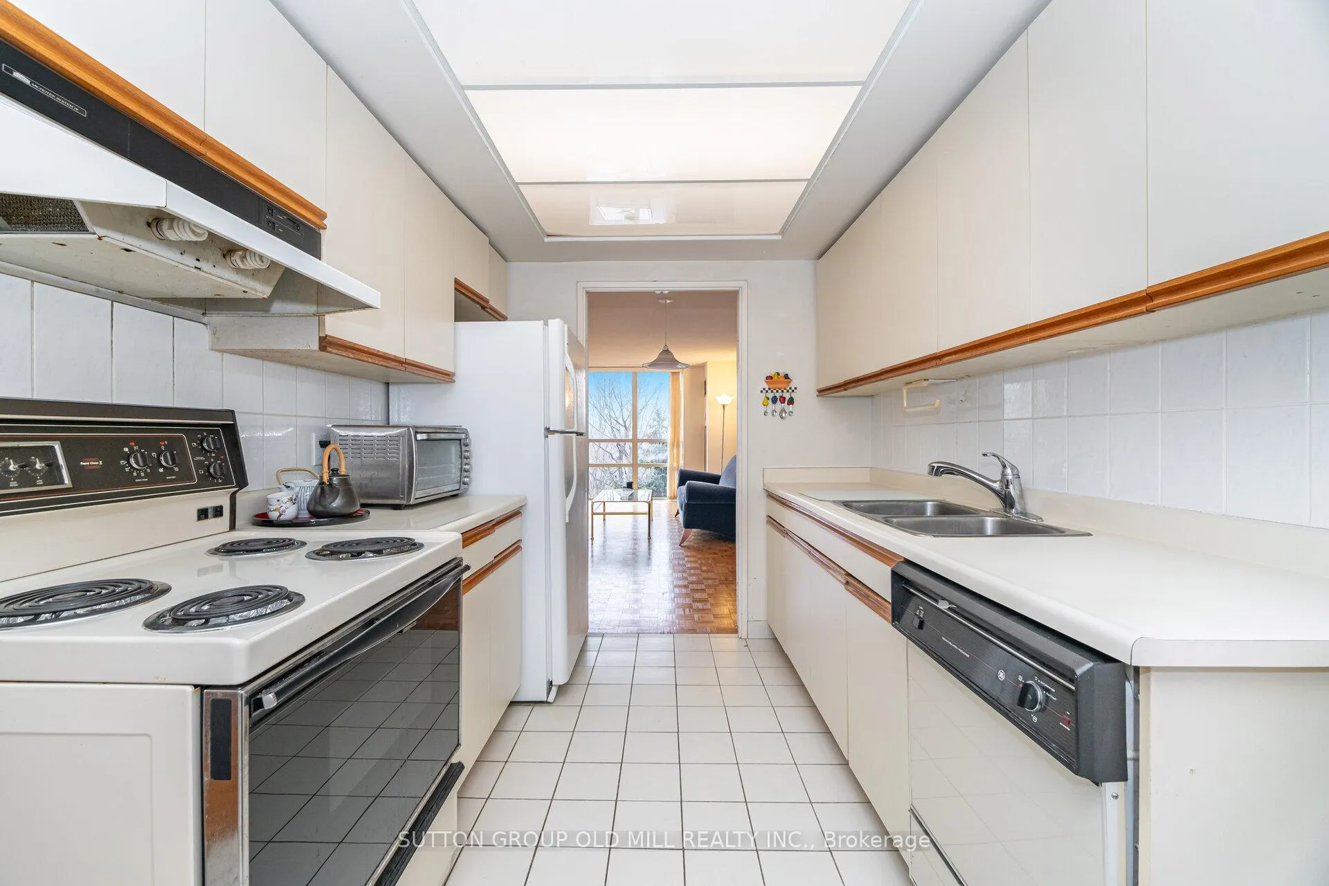 Photo 7 of Unit 504, 215 Wynford Drive, Toronto, Flemingdon Park — HOMEH
