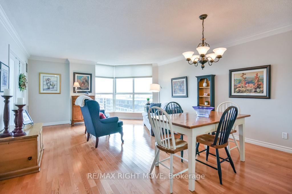 Photo 6 of Unit 1108, 150 Dunlop Street E, Barrie, City Centre — HOMEH