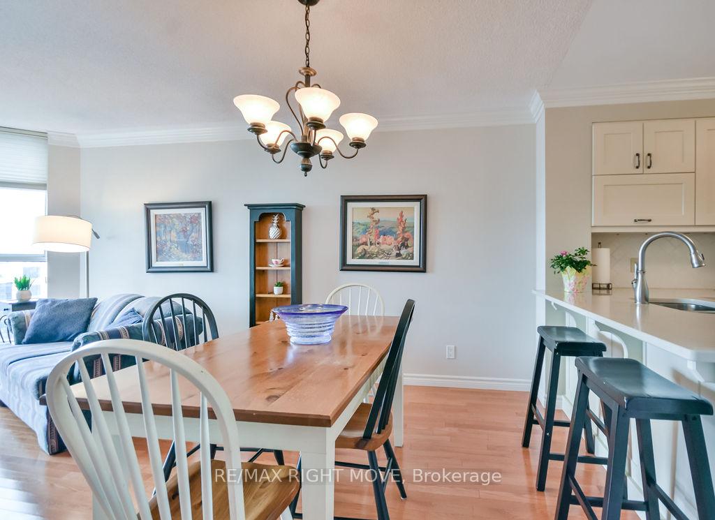 Photo 9 of Unit 1108, 150 Dunlop Street E, Barrie, City Centre — HOMEH