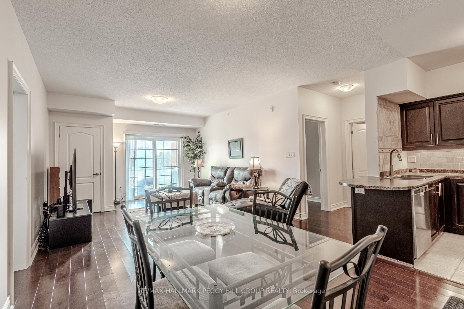 Photo 3 of Unit 305, 43 Ferndale Drive S, Barrie, Ardagh — HOMEH
