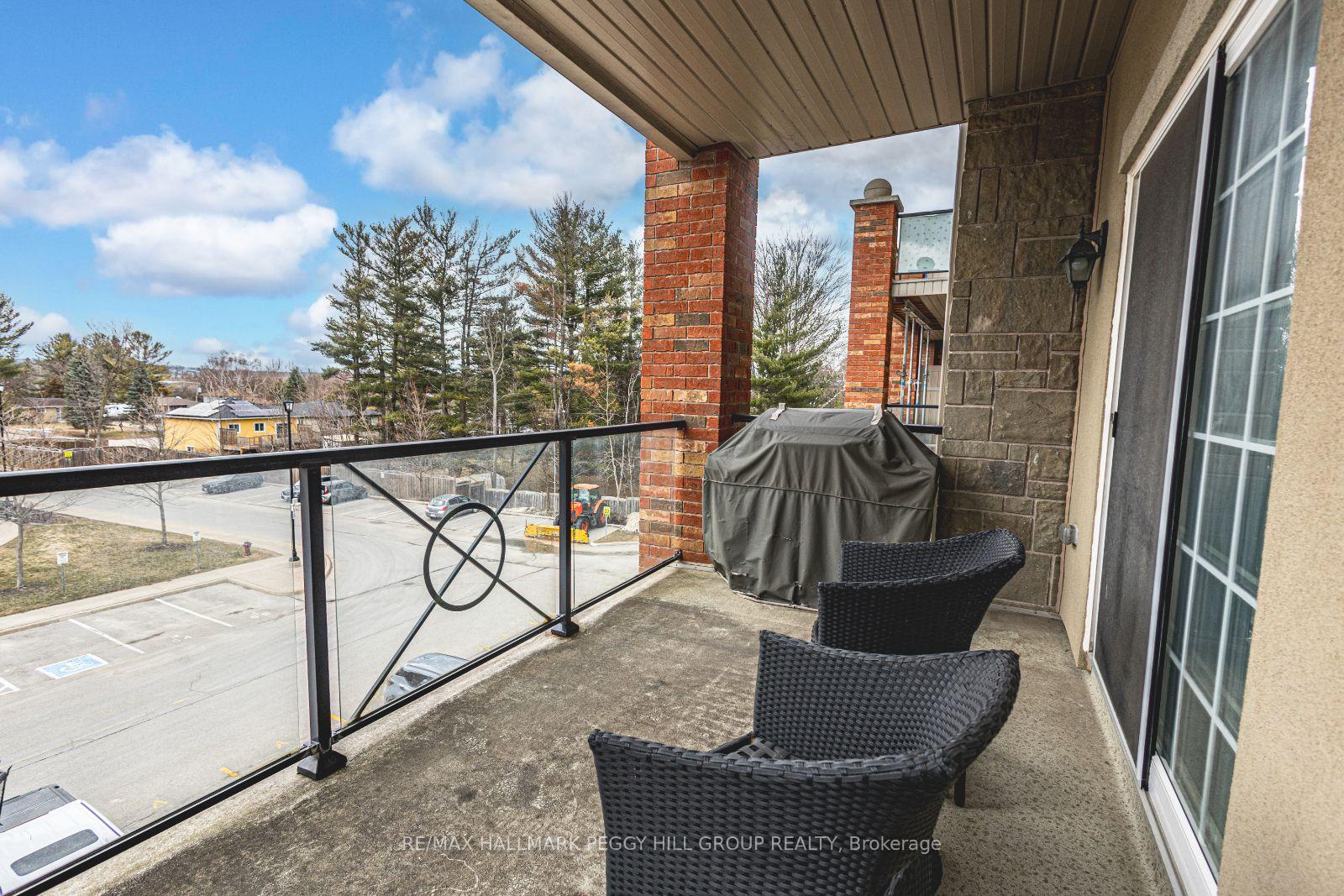 Photo 10 of Unit 305, 43 Ferndale Drive S, Barrie, Ardagh — HOMEH