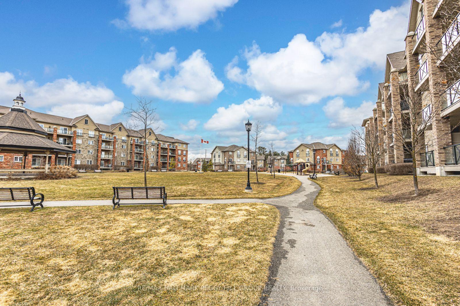 Photo 13 of Unit 305, 43 Ferndale Drive S, Barrie, Ardagh — HOMEH