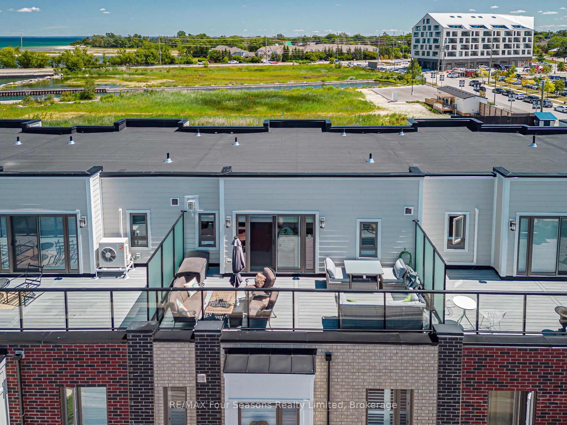Photo 8 of Unit 6, 25 Emerson Mews, Collingwood — HOMEH