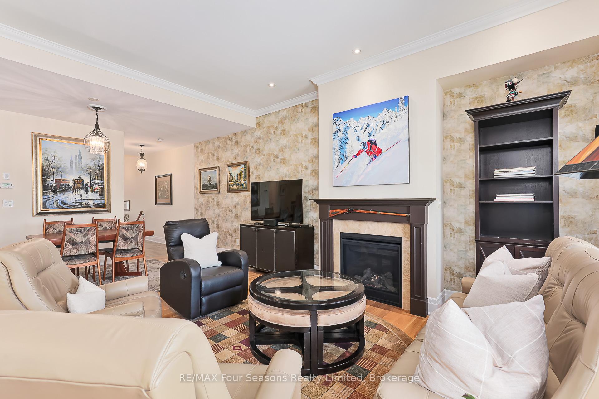 Photo 14 of Unit 6, 25 Emerson Mews, Collingwood — HOMEH