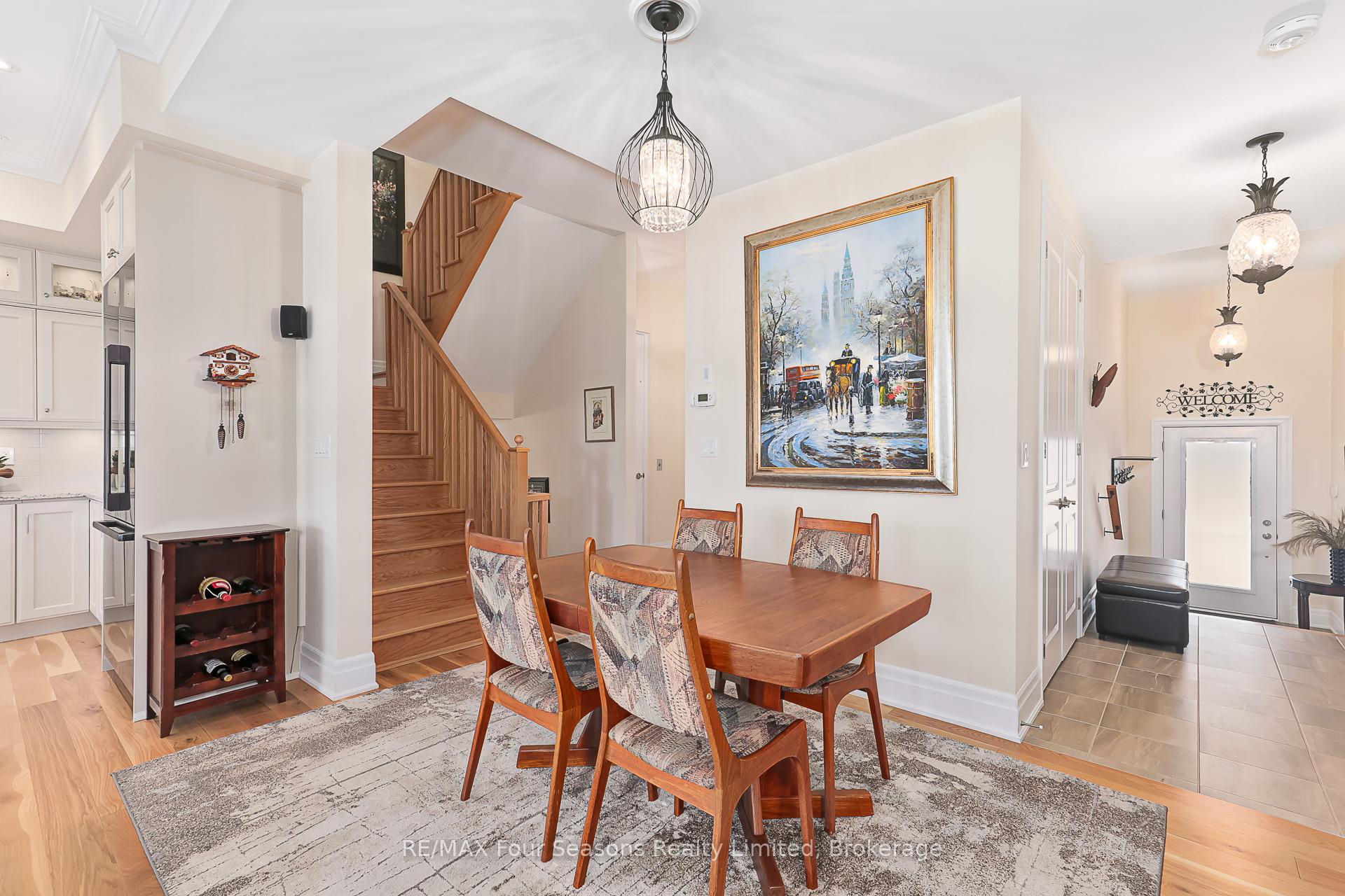 Photo 16 of Unit 6, 25 Emerson Mews, Collingwood — HOMEH