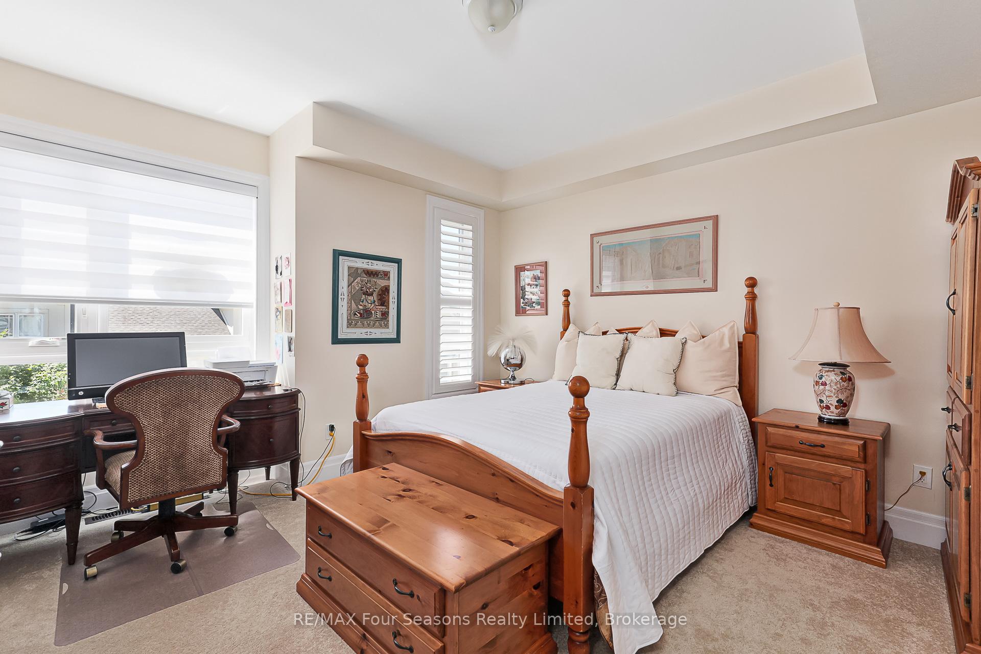 Photo 23 of Unit 6, 25 Emerson Mews, Collingwood — HOMEH