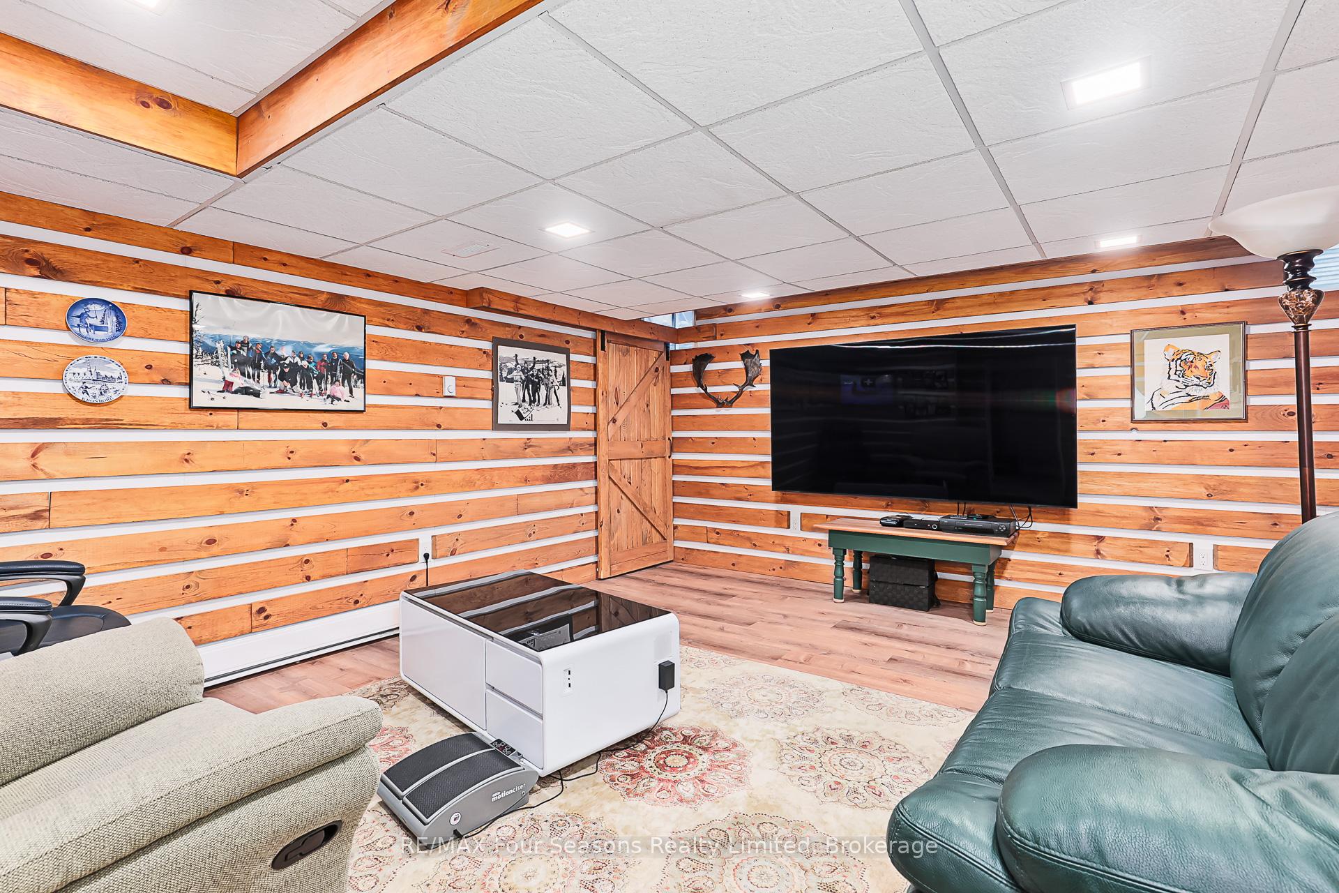 Photo 27 of Unit 6, 25 Emerson Mews, Collingwood — HOMEH