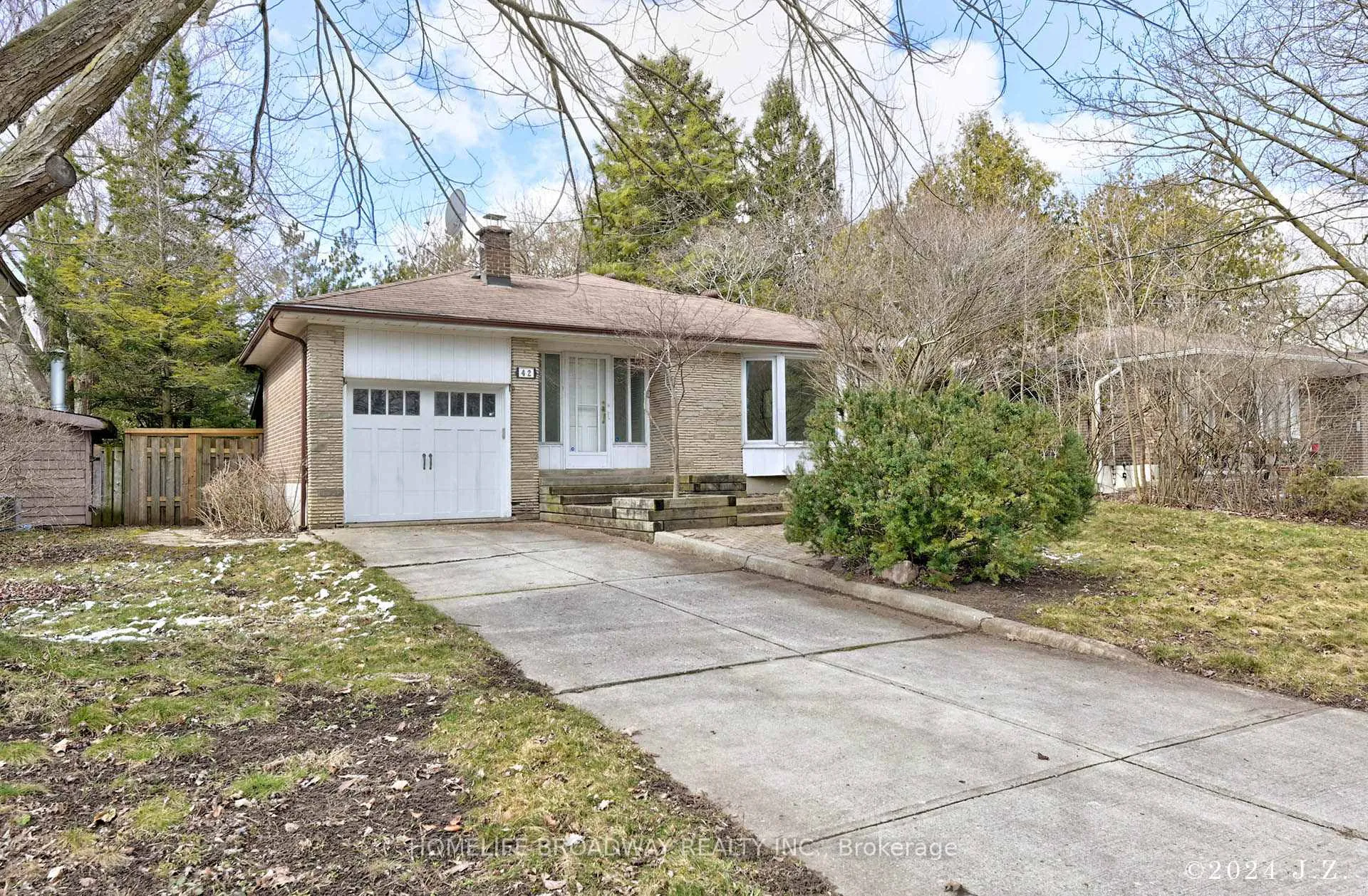 Photo 1 of 42 Sciberras Road, Markham, Unionville — HOMEH