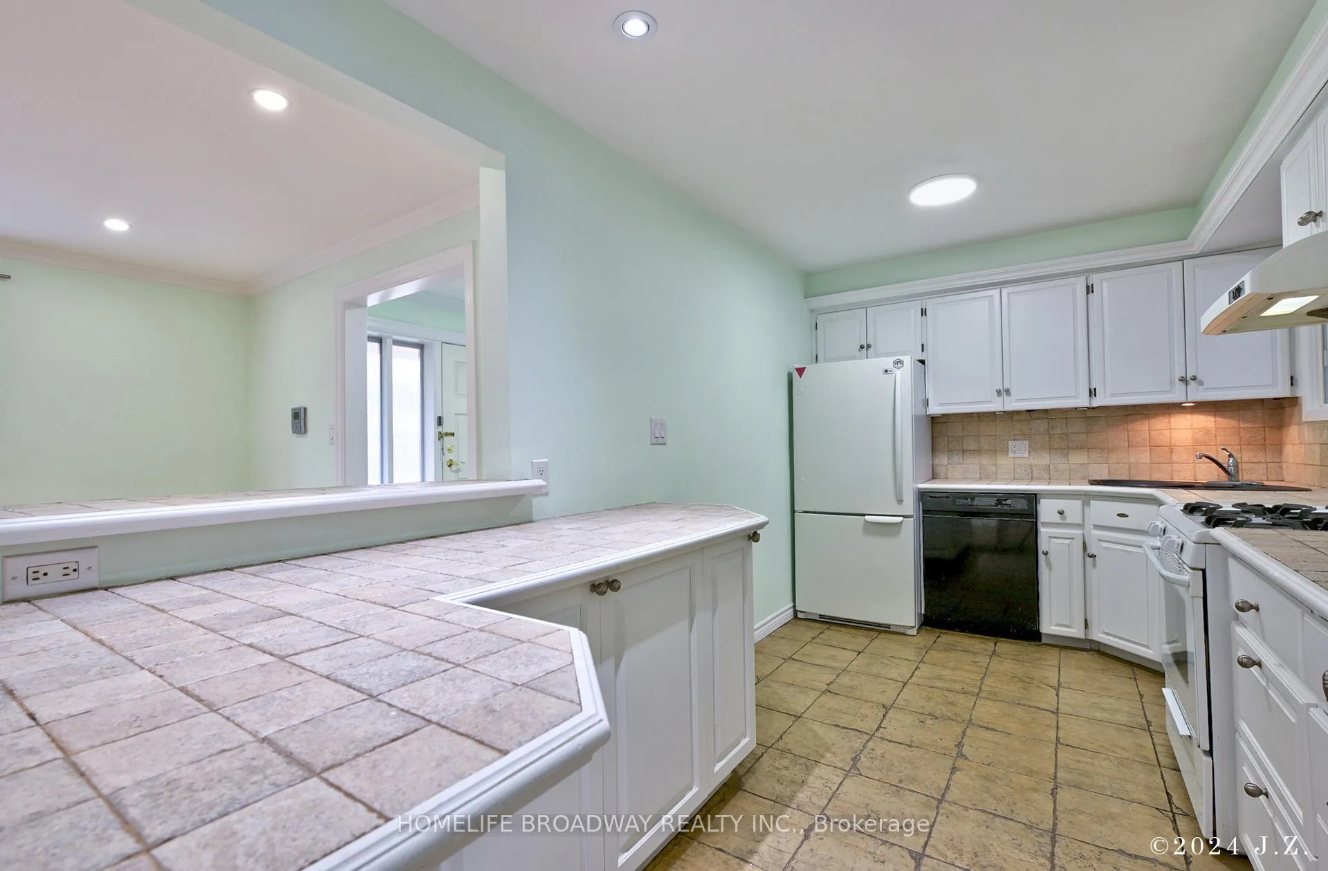 Photo 8 of 42 Sciberras Road, Markham, Unionville — HOMEH