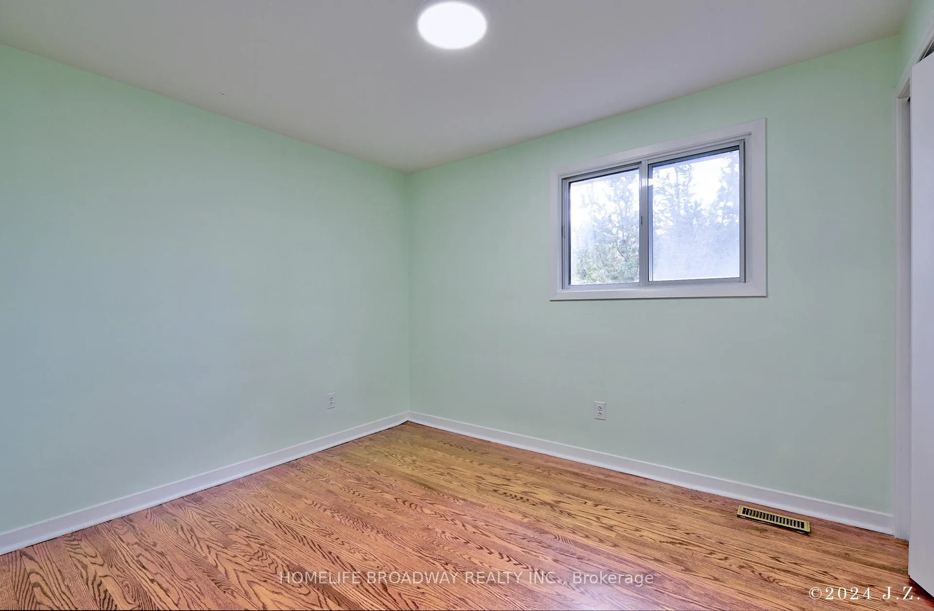 Photo 10 of 42 Sciberras Road, Markham, Unionville — HOMEH