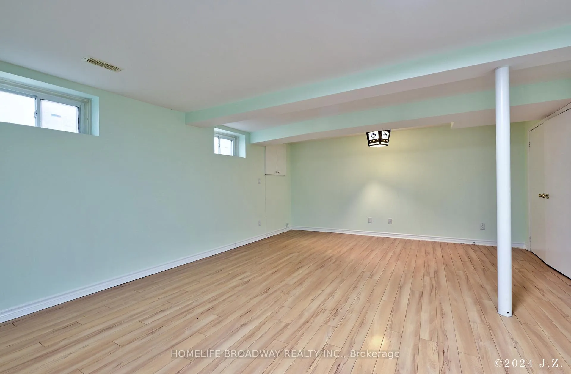 Photo 22 of 42 Sciberras Road, Markham, Unionville — HOMEH