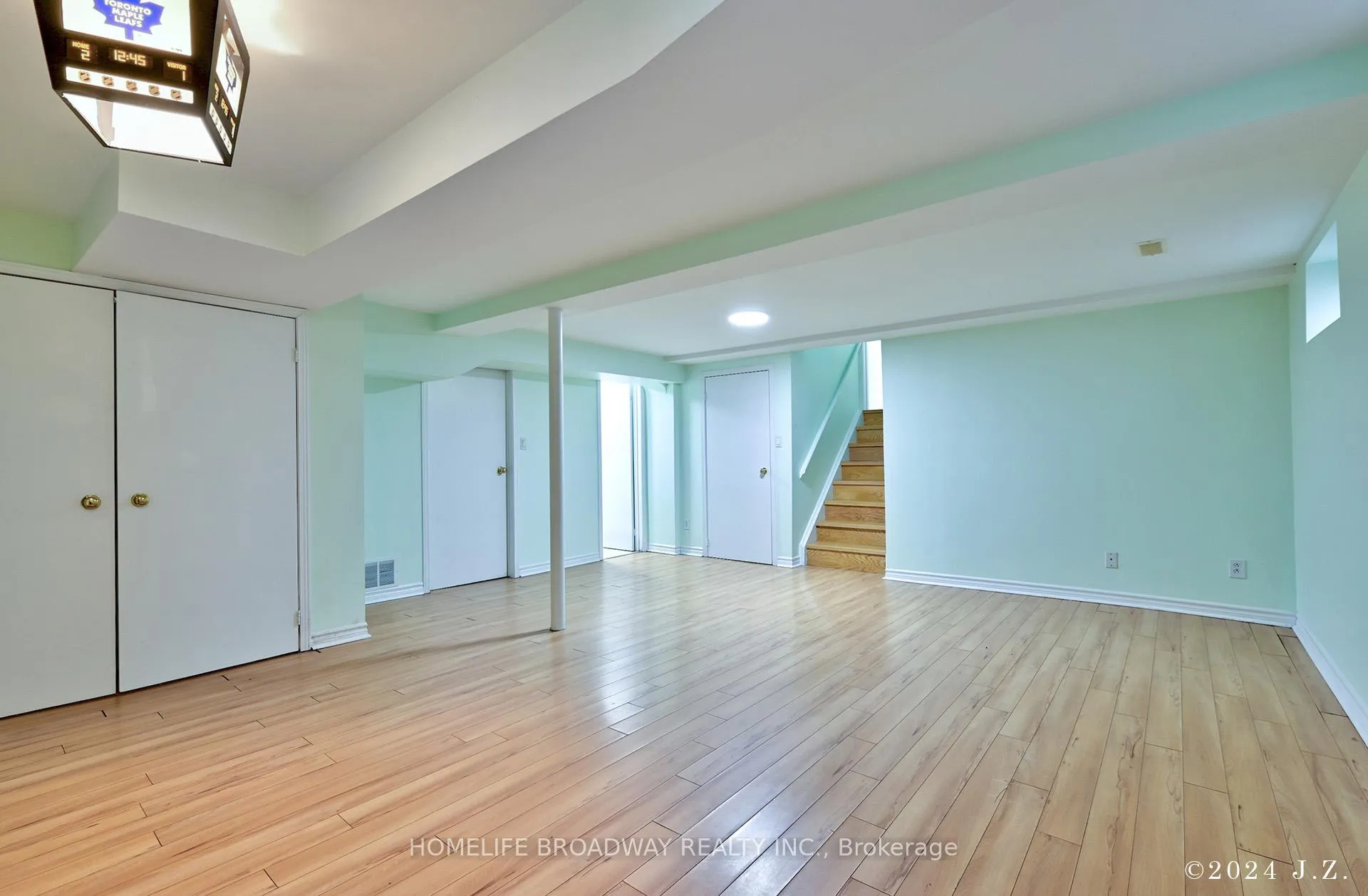 Photo 23 of 42 Sciberras Road, Markham, Unionville — HOMEH