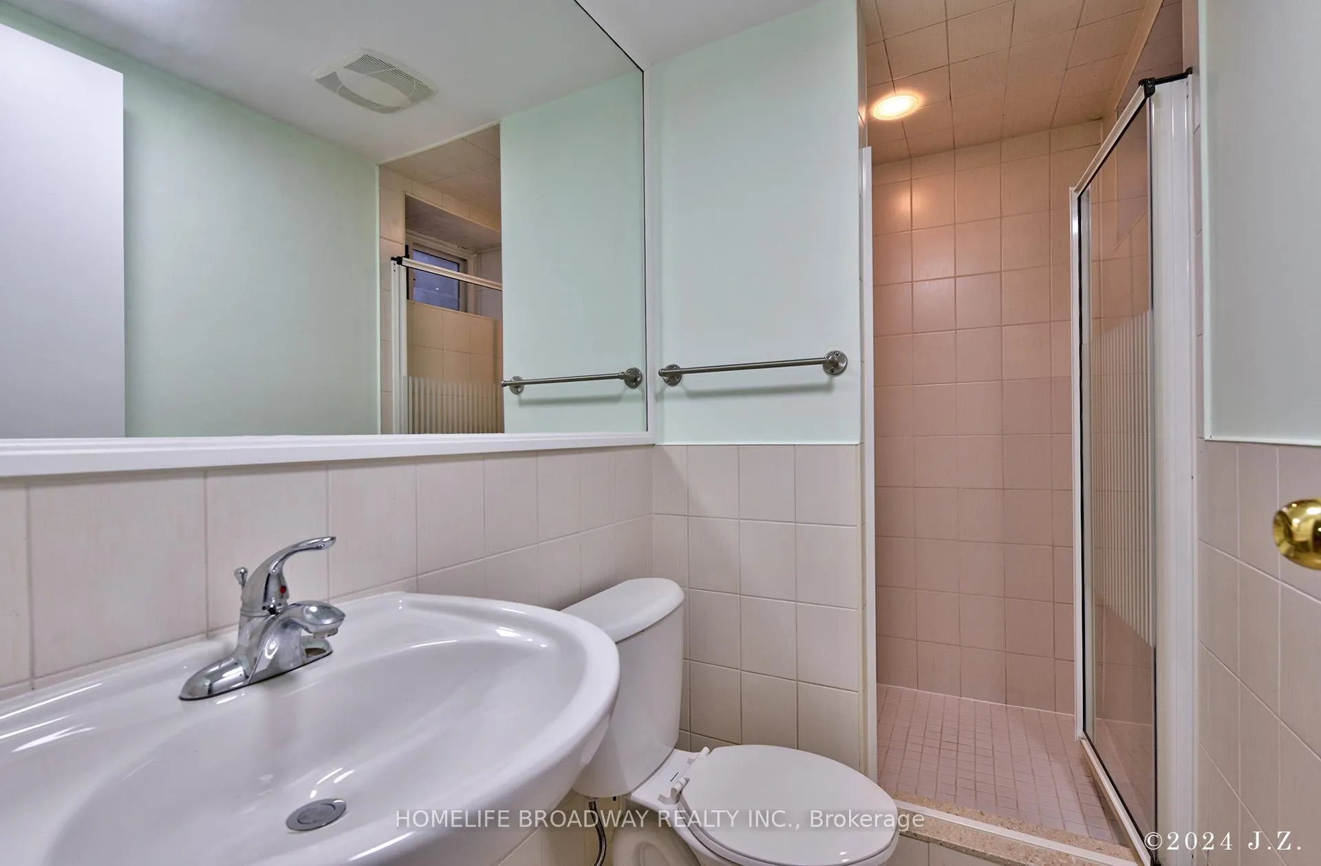 Photo 24 of 42 Sciberras Road, Markham, Unionville — HOMEH
