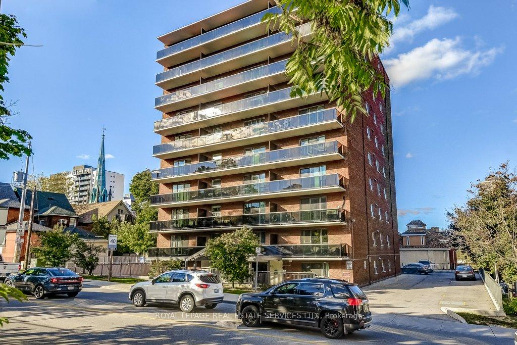 Front of Unit 201, 81 Charlton Avenue E