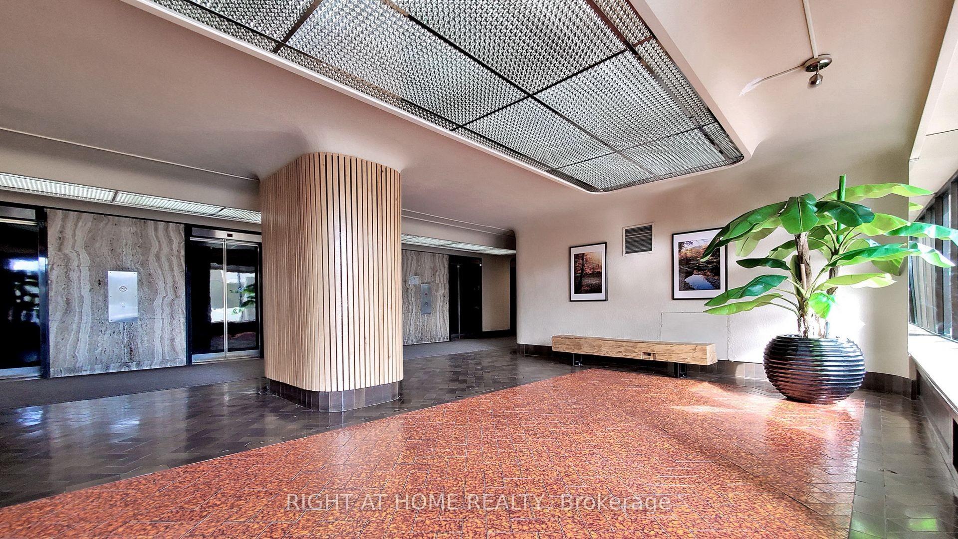 Photo 9 of Unit 1418, 1 Massey Square, Toronto, Crescent Town — HOMEH