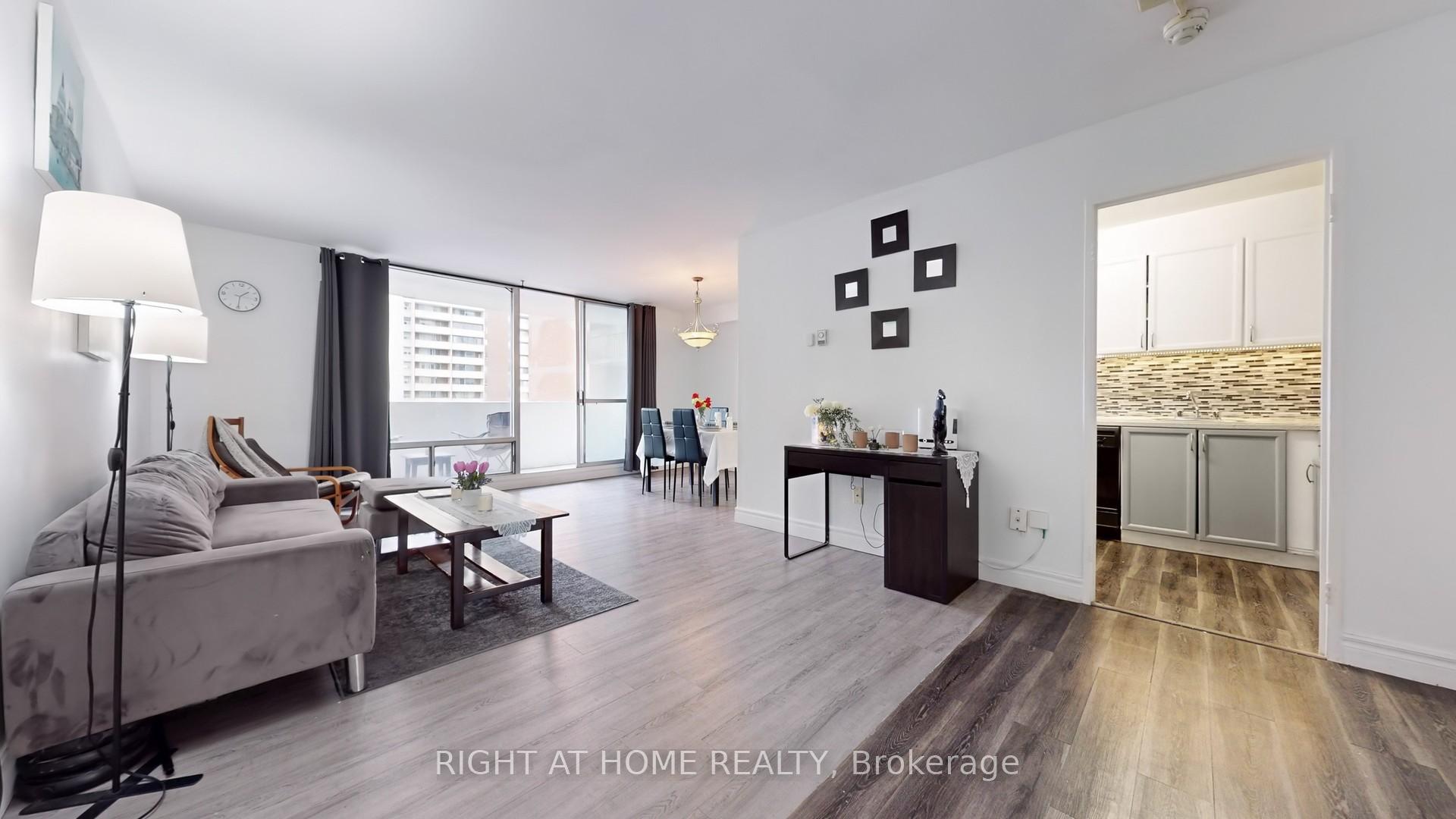 Photo 14 of Unit 1418, 1 Massey Square, Toronto, Crescent Town — HOMEH