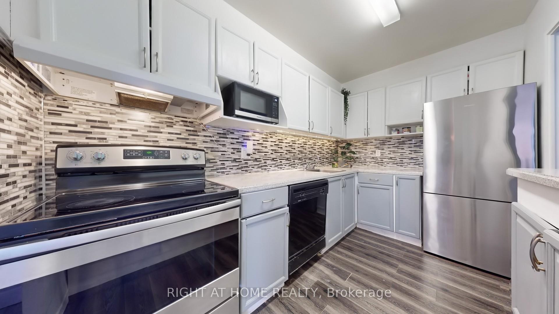 Photo 23 of Unit 1418, 1 Massey Square, Toronto, Crescent Town — HOMEH