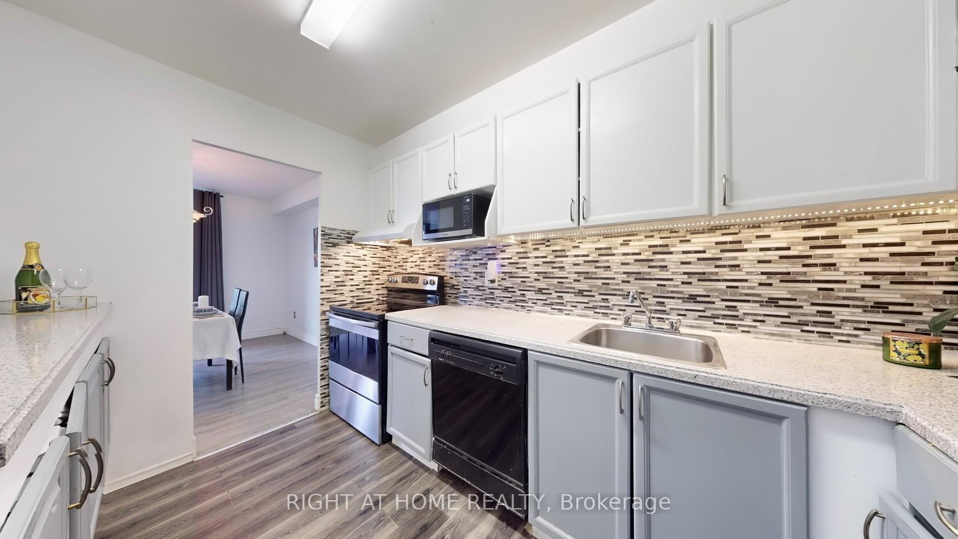 Photo 24 of Unit 1418, 1 Massey Square, Toronto, Crescent Town — HOMEH