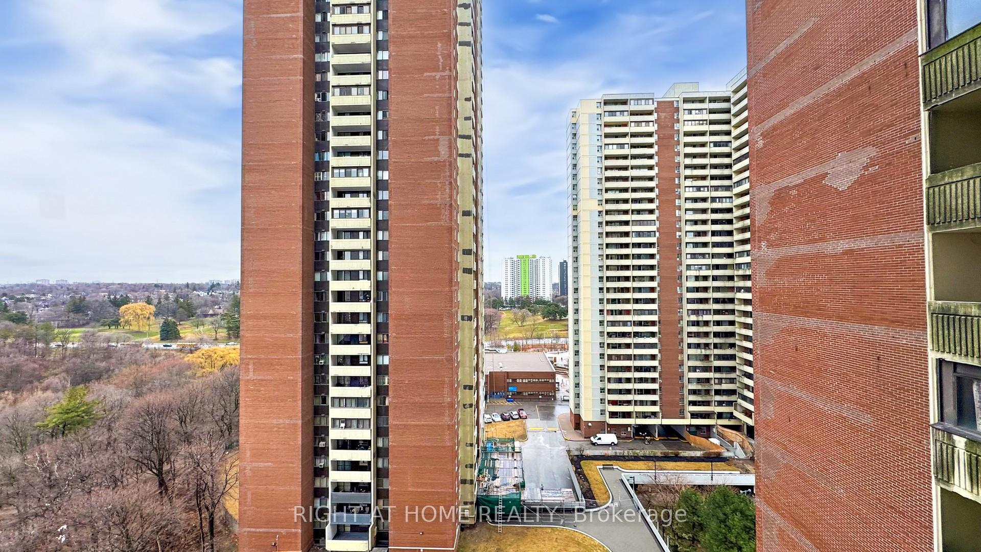 Photo 36 of Unit 1418, 1 Massey Square, Toronto, Crescent Town — HOMEH