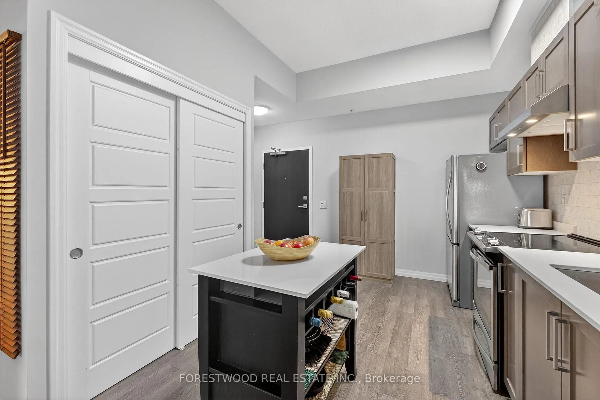 Photo 6 of Unit 425, 35 Kingsbury Square, Guelph, Pineridge/Westminster Woods — HOMEH