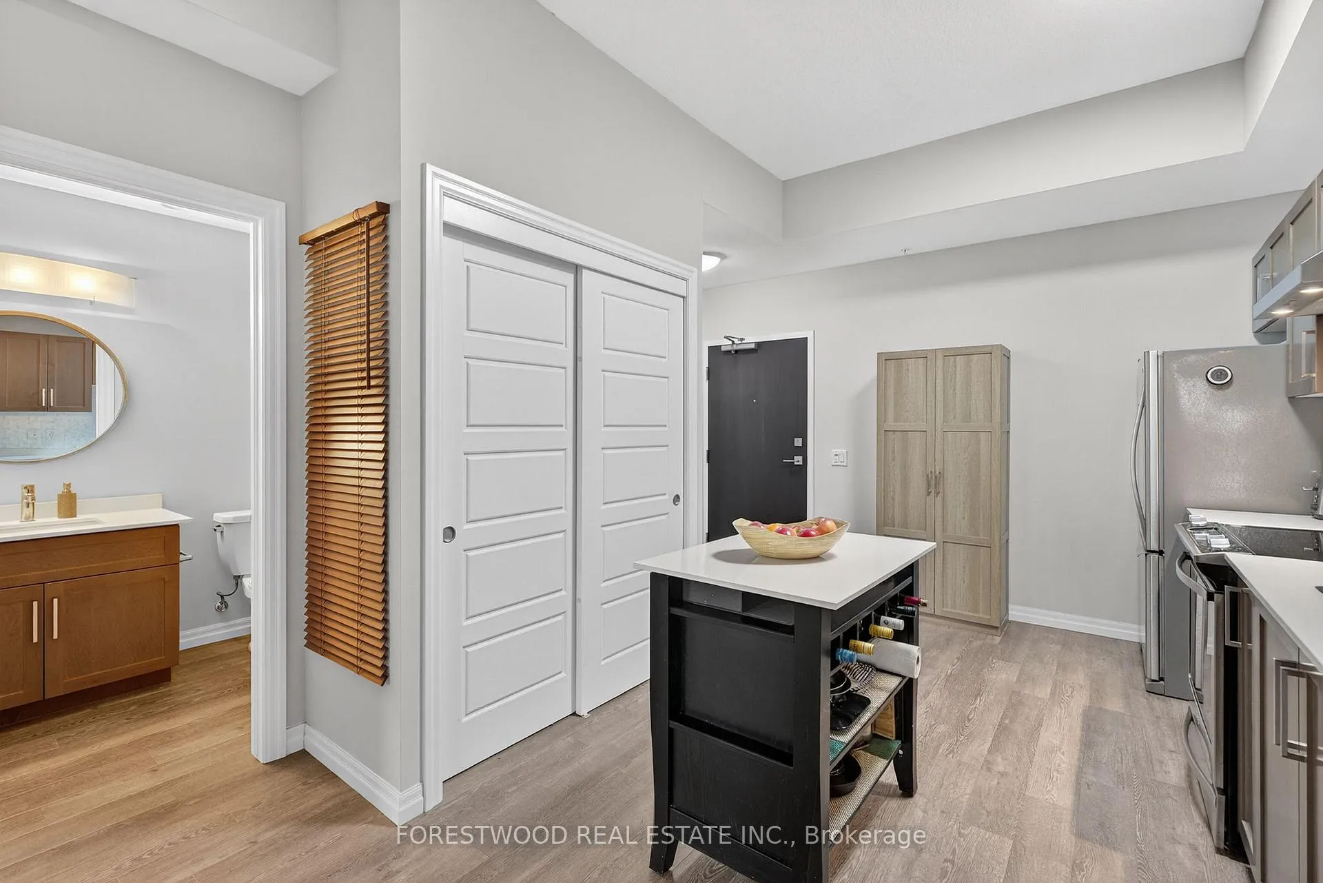 Photo 8 of Unit 425, 35 Kingsbury Square, Guelph, Pineridge/Westminster Woods — HOMEH