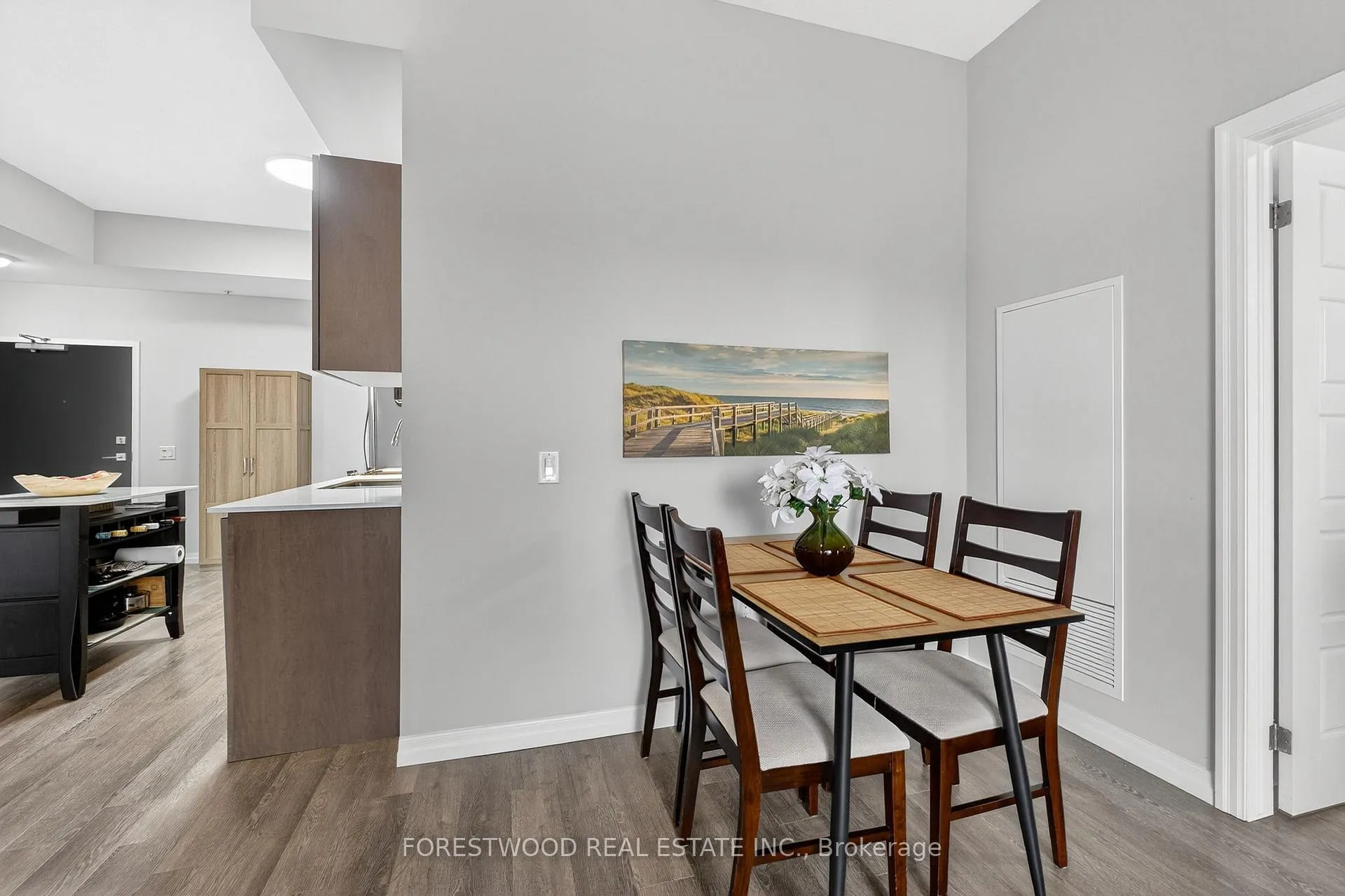 Photo 16 of Unit 425, 35 Kingsbury Square, Guelph, Pineridge/Westminster Woods — HOMEH
