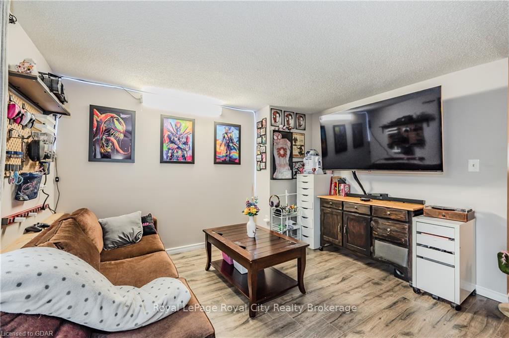 Photo 10 of Unit 72, 180 Marksam Road, Guelph, Willow West/Sugarbush/West Acres — HOMEH