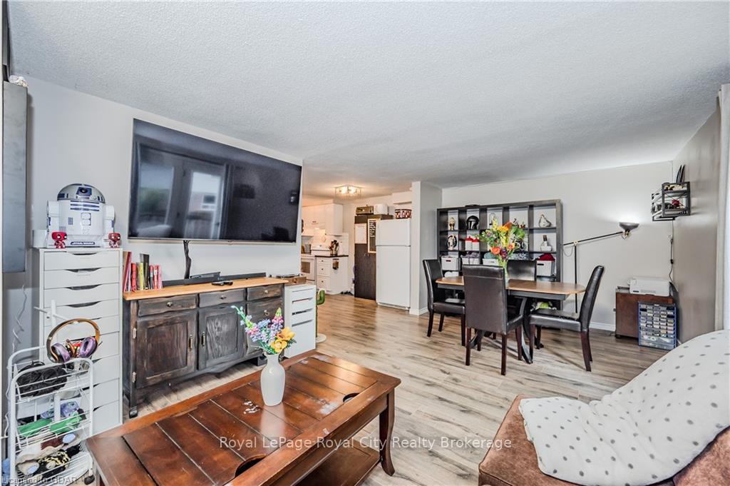 Photo 11 of Unit 72, 180 Marksam Road, Guelph, Willow West/Sugarbush/West Acres — HOMEH