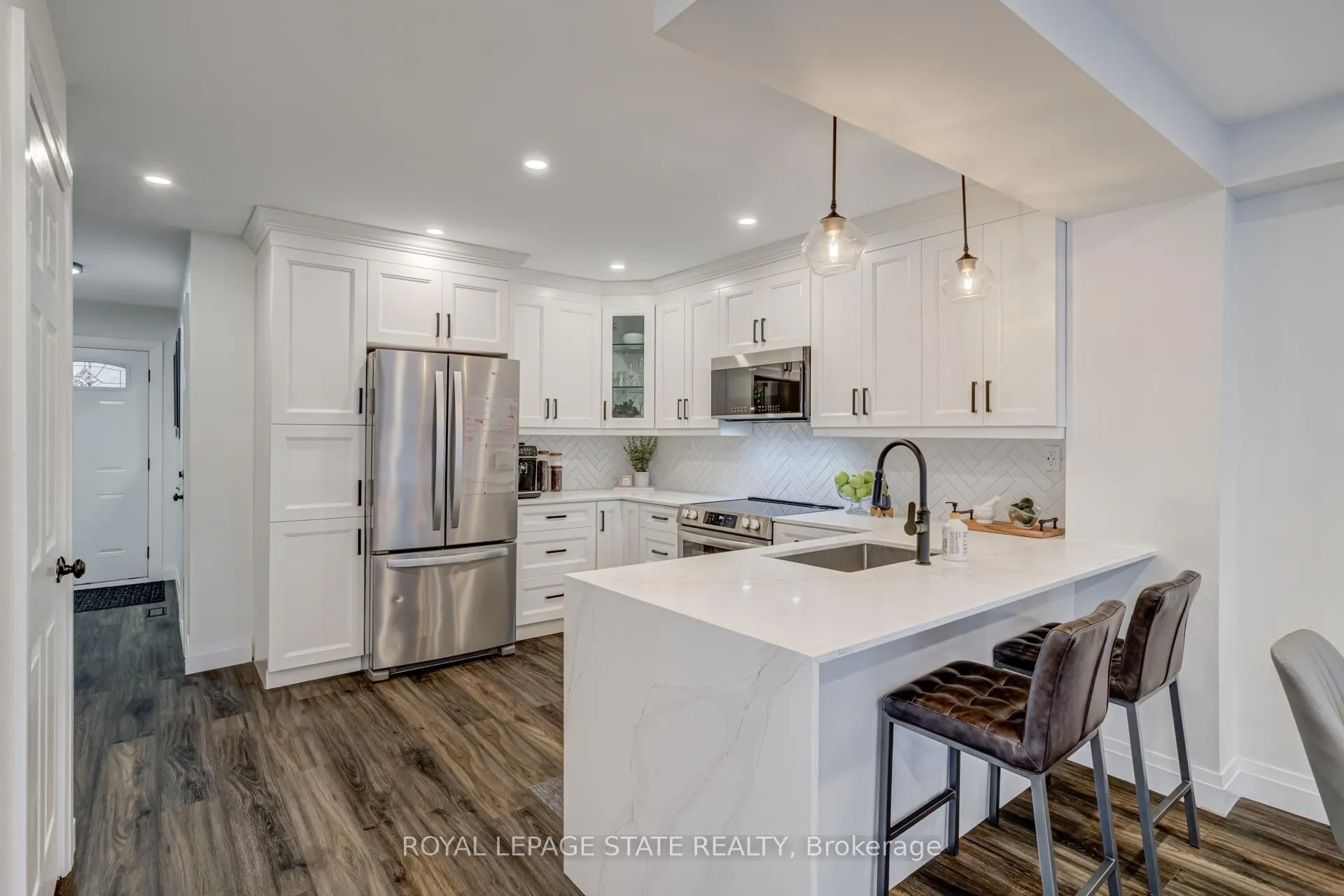 Photo 9 of Unit 6, 171 Highbury Drive, Hamilton, Stoney Creek Mountain — HOMEH