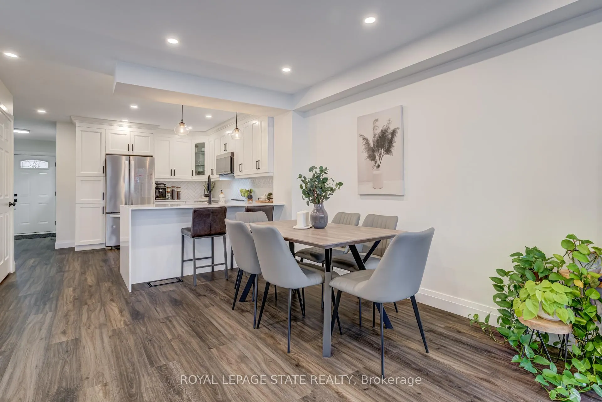 Photo 13 of Unit 6, 171 Highbury Drive, Hamilton, Stoney Creek Mountain — HOMEH