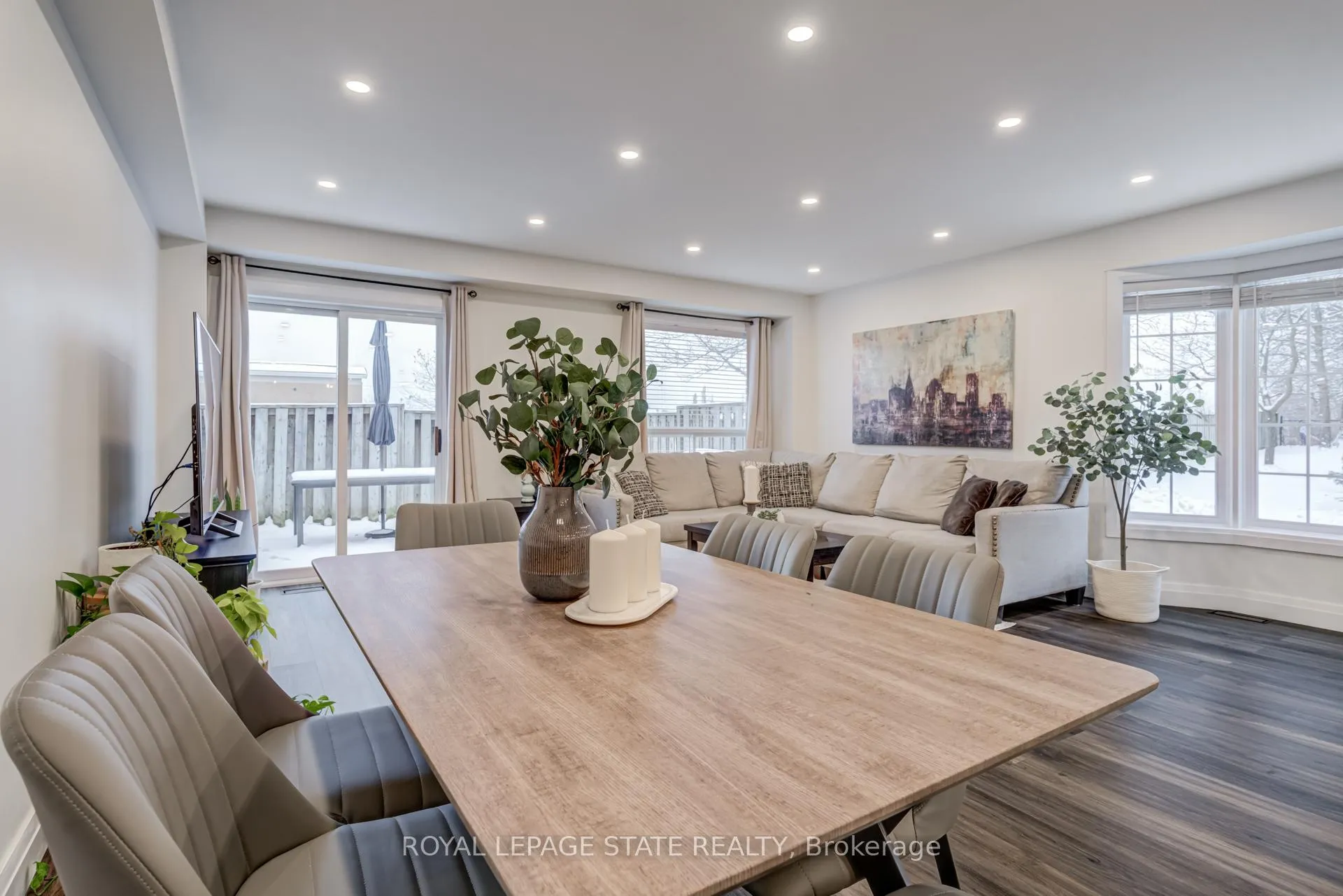 Photo 15 of Unit 6, 171 Highbury Drive, Hamilton, Stoney Creek Mountain — HOMEH