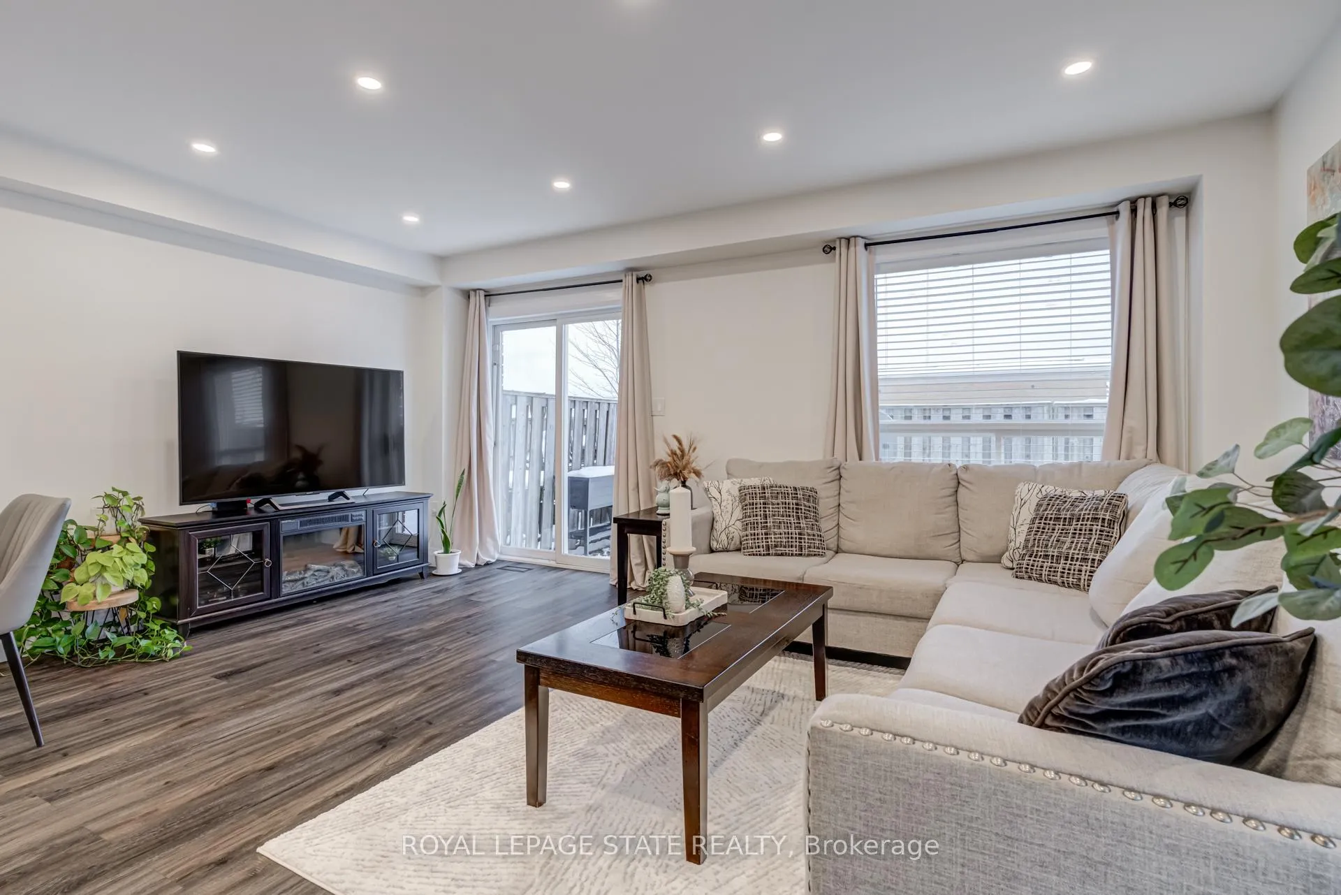Photo 17 of Unit 6, 171 Highbury Drive, Hamilton, Stoney Creek Mountain — HOMEH
