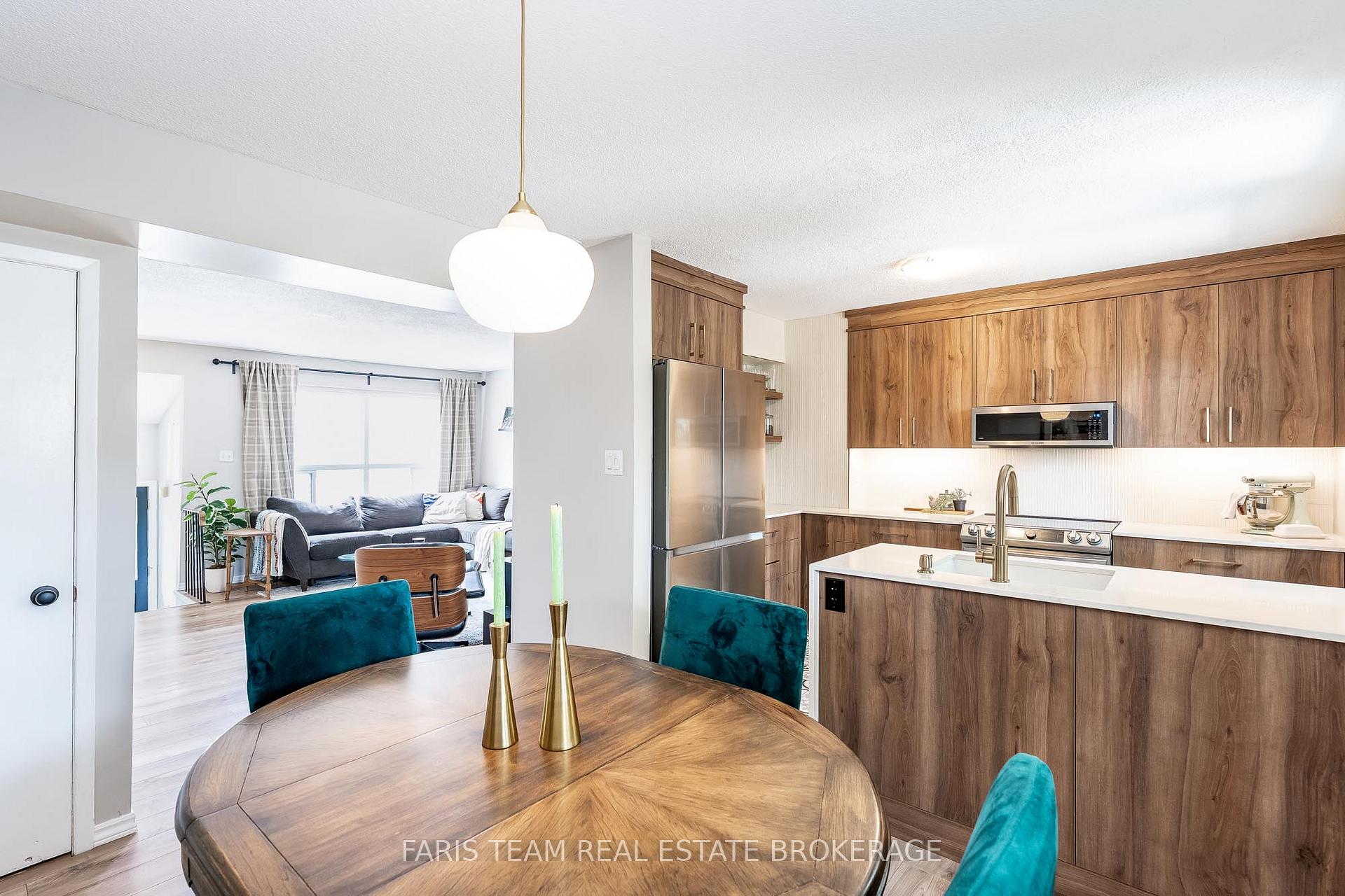 Photo 6 of Unit J2, 63 Ferris Lane, Barrie, Cundles East — HOMEH
