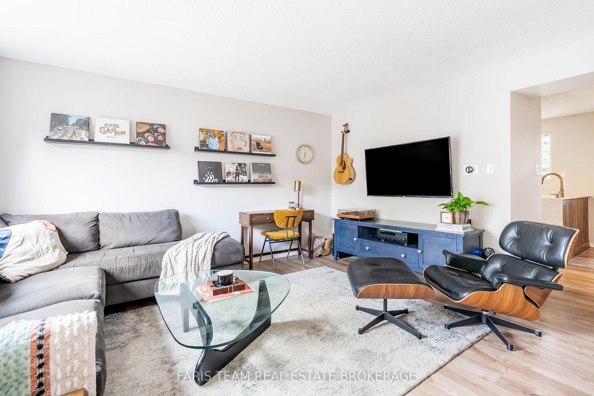 Photo 9 of Unit J2, 63 Ferris Lane, Barrie, Cundles East — HOMEH