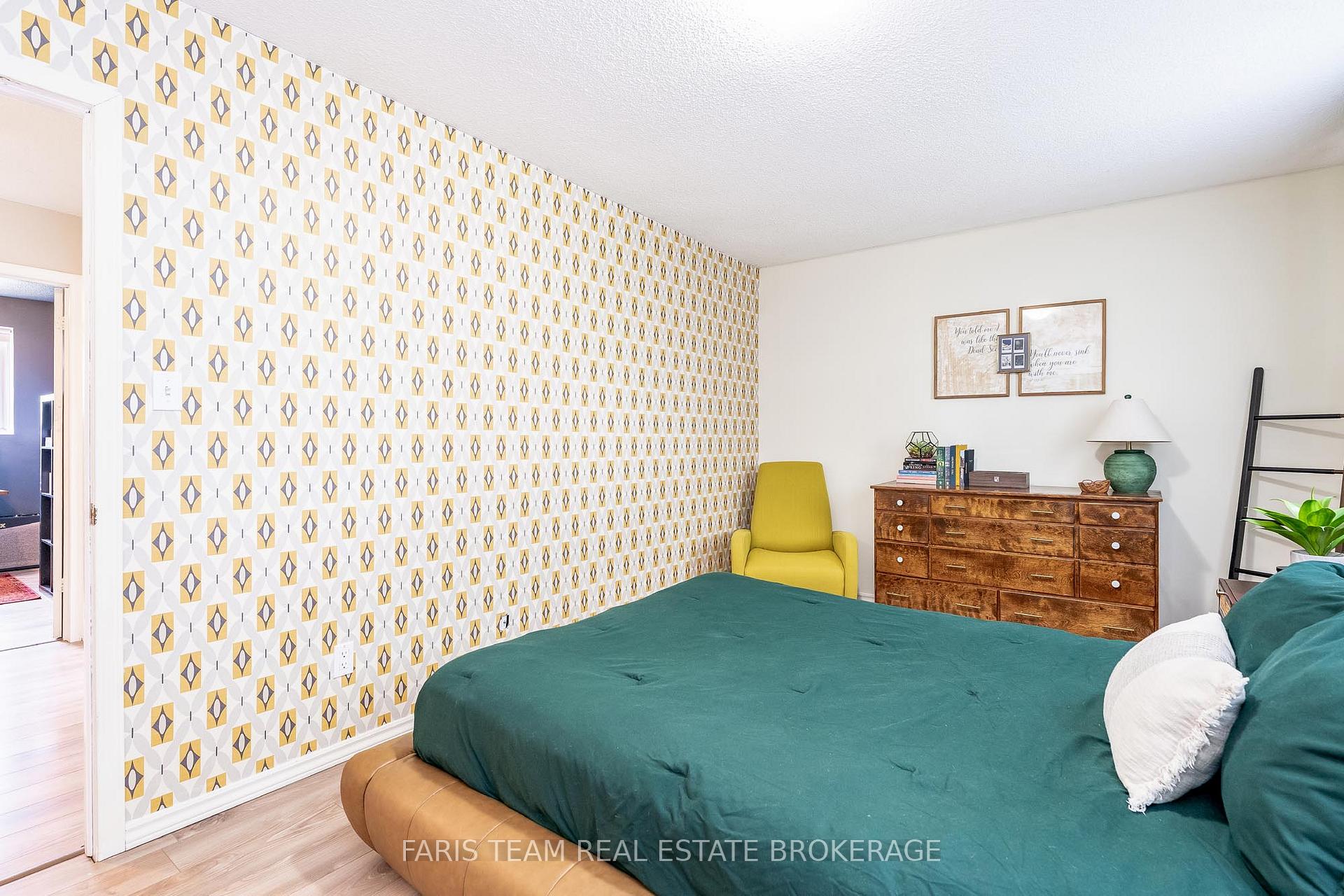 Photo 12 of Unit J2, 63 Ferris Lane, Barrie, Cundles East — HOMEH
