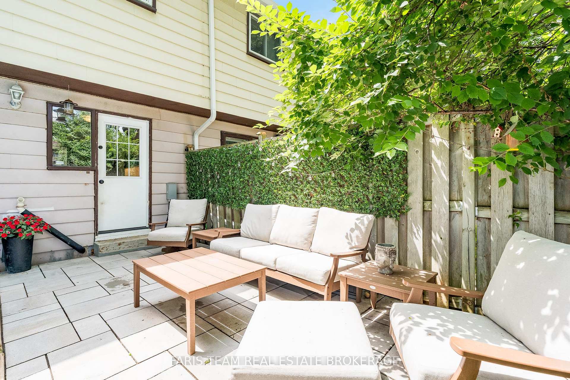 Photo 18 of Unit J2, 63 Ferris Lane, Barrie, Cundles East — HOMEH