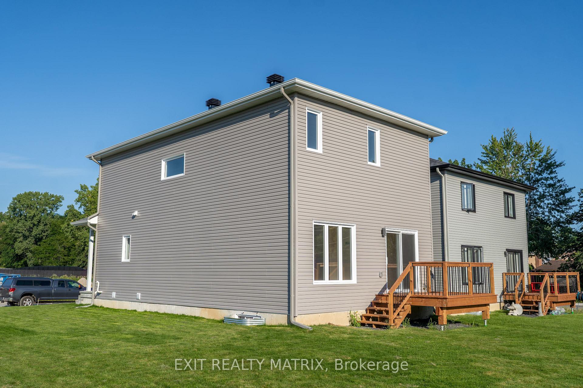 Photo 4 of 1404 Caroline Court, Cornwall — HOMEH