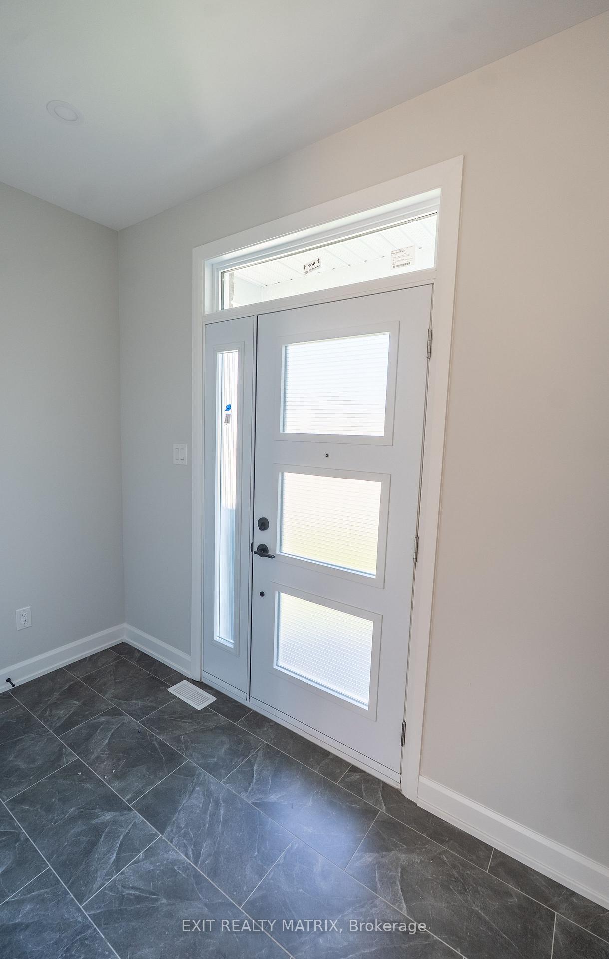 Photo 7 of 1404 Caroline Court, Cornwall — HOMEH