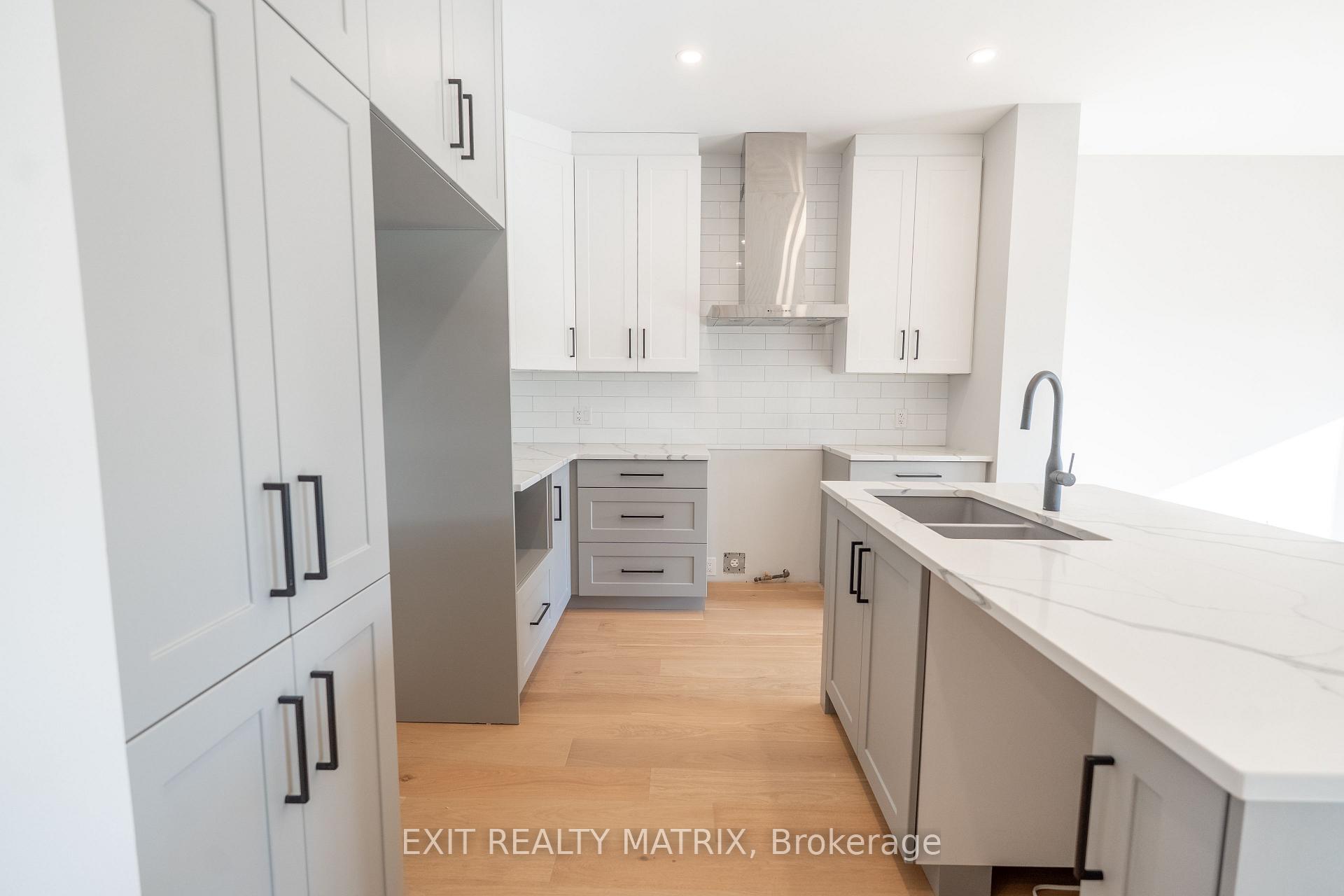 Photo 5 of 1404 Caroline Court, Cornwall — HOMEH