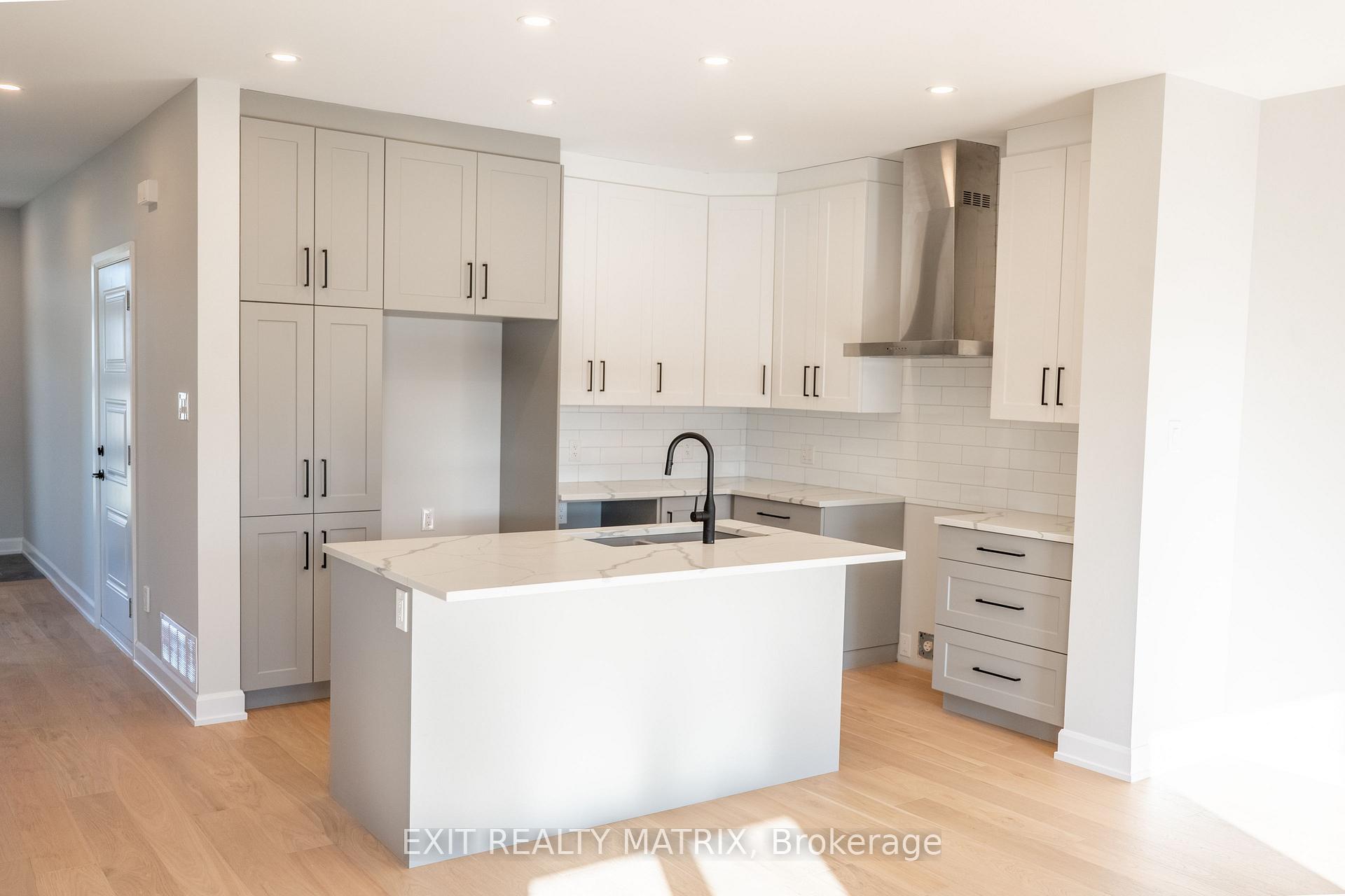 Photo 8 of 1404 Caroline Court, Cornwall — HOMEH