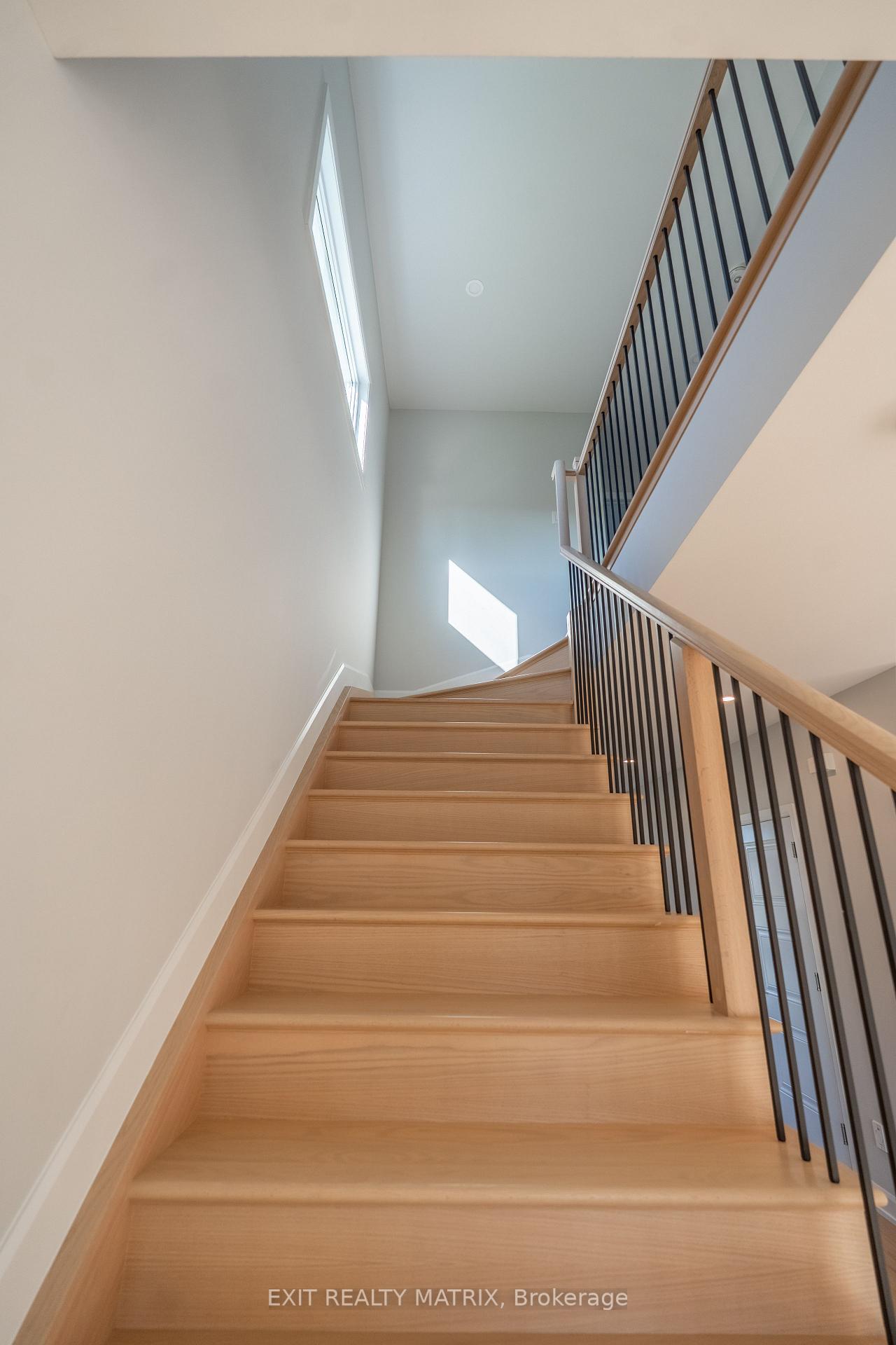 Photo 11 of 1404 Caroline Court, Cornwall — HOMEH