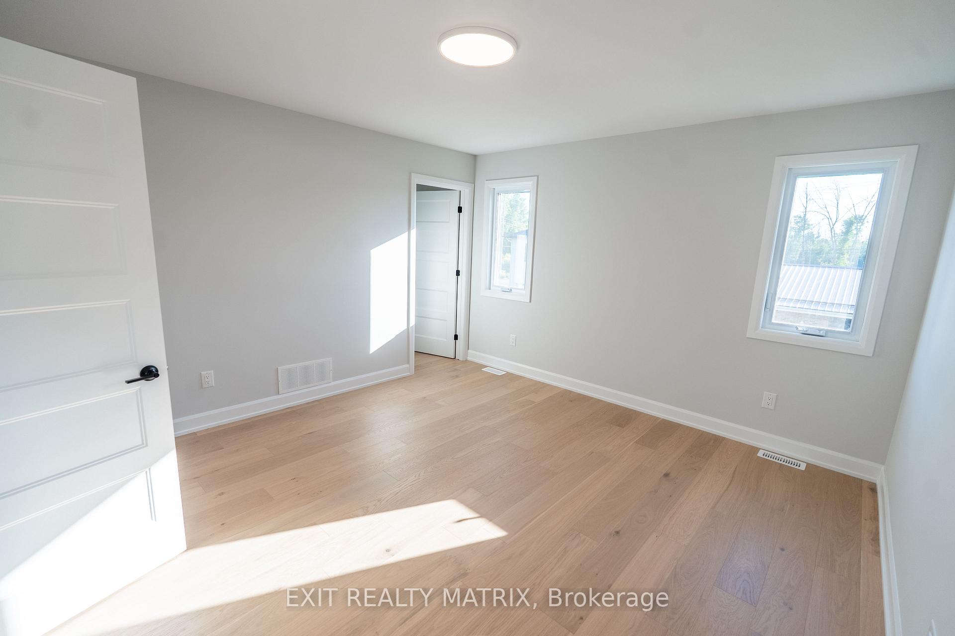 Photo 19 of 1404 Caroline Court, Cornwall — HOMEH