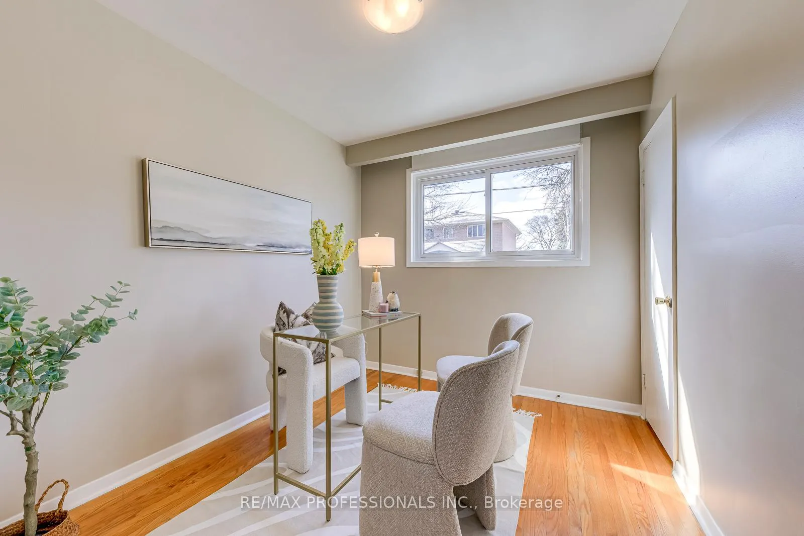 Photo 19 of 270 Wellesworth Drive, Etobicoke, Eringate-Centennial-West Deane — HOMEH