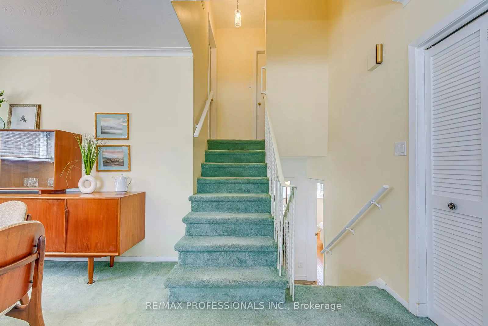 Photo 26 of 270 Wellesworth Drive, Etobicoke, Eringate-Centennial-West Deane — HOMEH