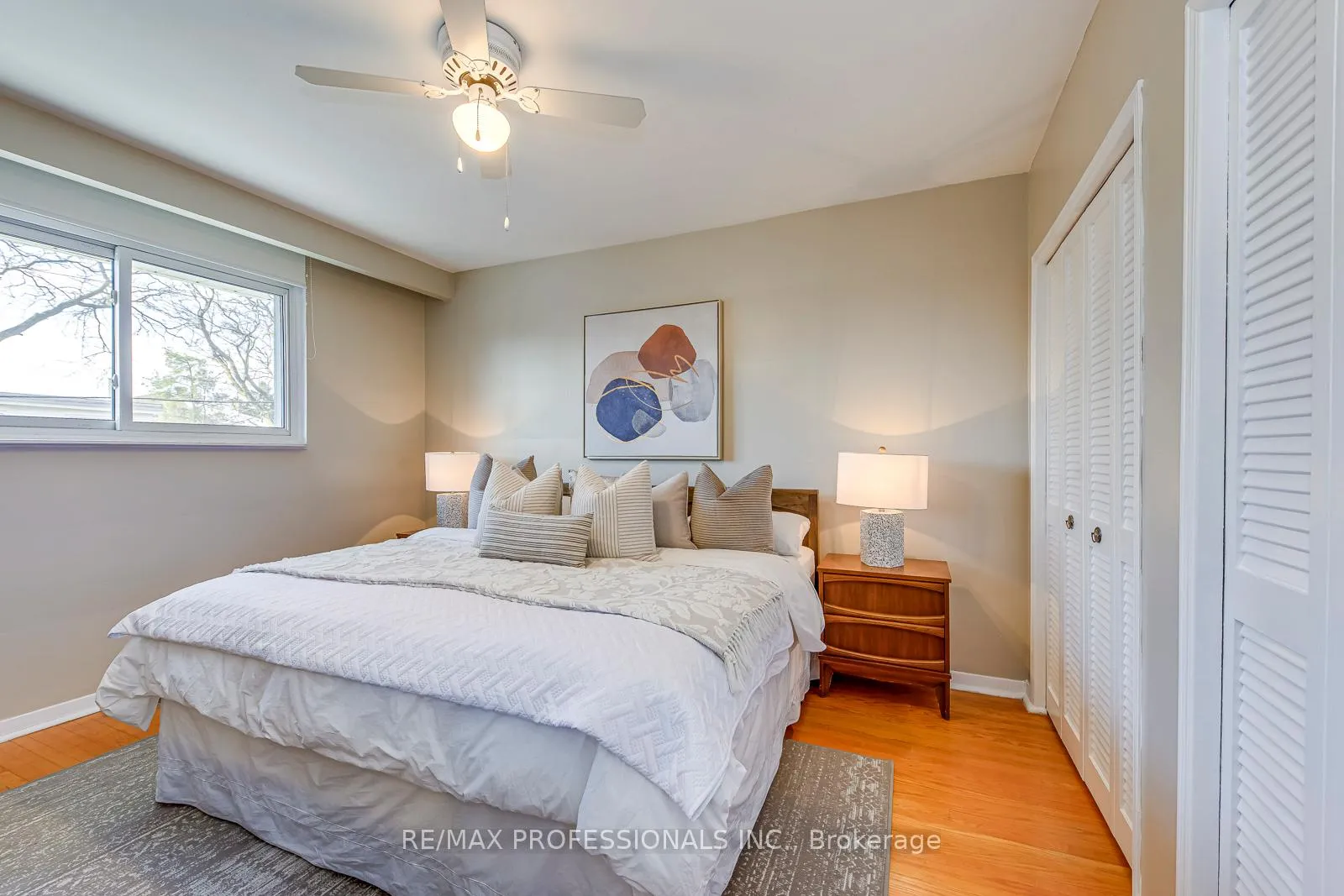 Photo 28 of 270 Wellesworth Drive, Etobicoke, Eringate-Centennial-West Deane — HOMEH