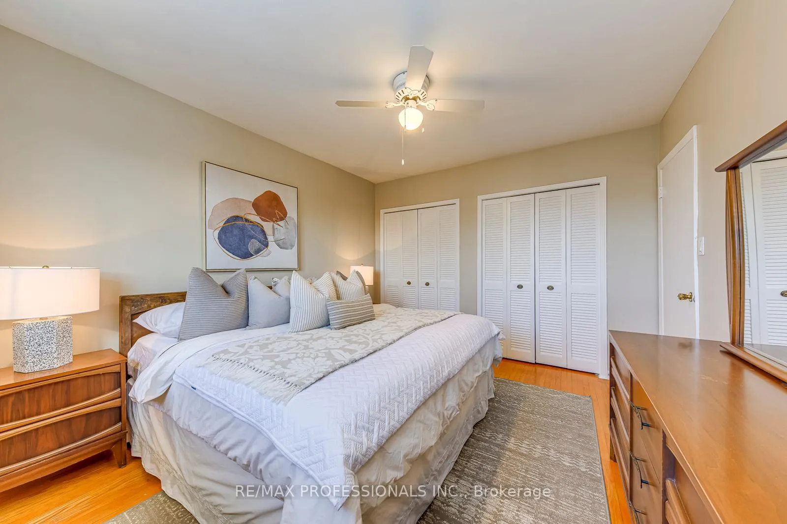 Photo 30 of 270 Wellesworth Drive, Etobicoke, Eringate-Centennial-West Deane — HOMEH